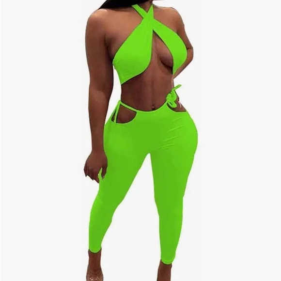 Two Piece Set 💚 - Picture 1 of 6